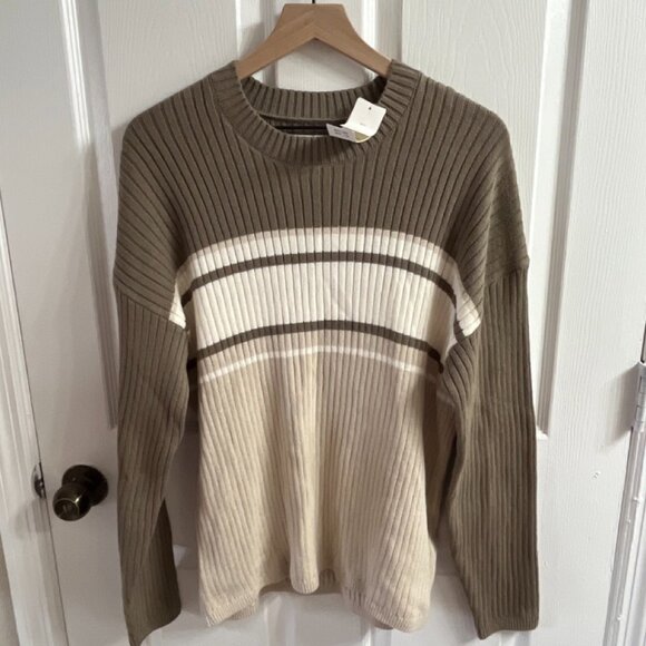 Hollister MEN'S Knitted Boxy Sweater - Picture 3 of 4